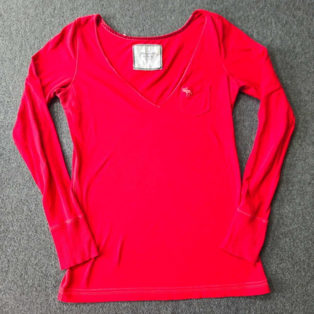 ABERCROMBIE & FITCH Y2Kโ Red V-Neck Long Sleeve Pocket Tee Moose Logo Size Large